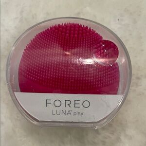 FOREO Luna Play Skincare Device - Hot Pink